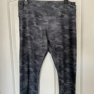 Mondetta Pants Jumpsuits Mondetta Camo Leggingsgray Large